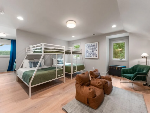 Lake Norman Retreat with 360-Degree Views - Exclusive Accomodations